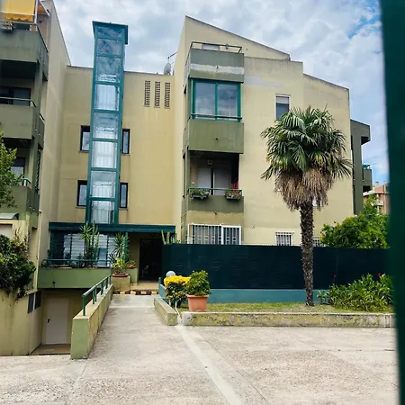 Casa Lilly 아파트